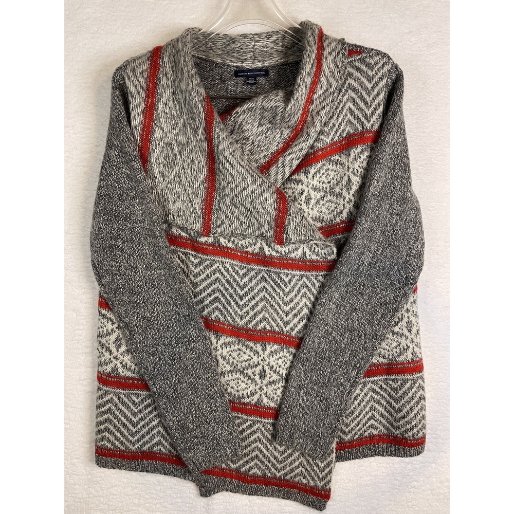 American Eagle Outfitters Women's size Medium Cardigan Sweater‎